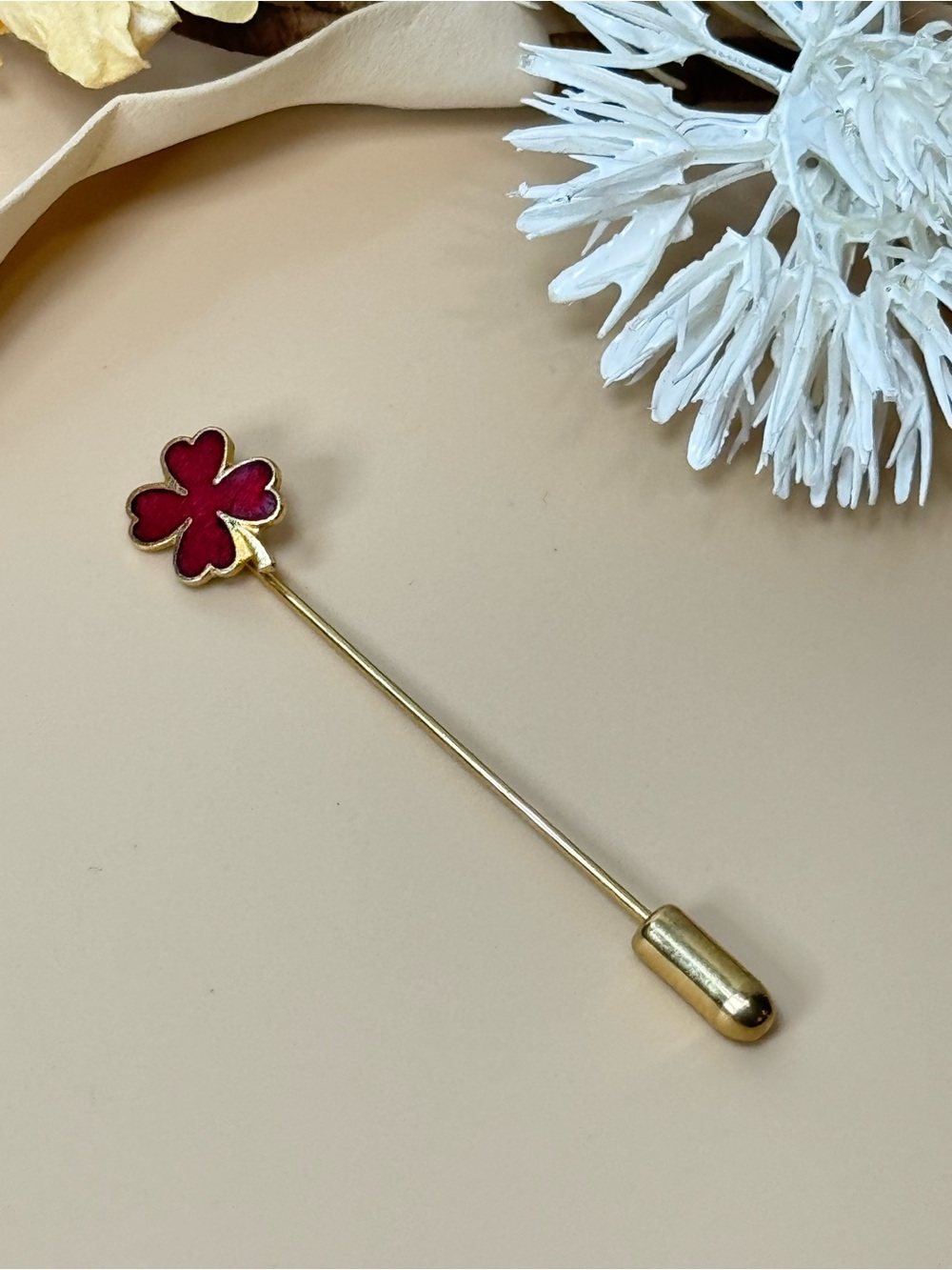 Vintage Gold Tone Red Enamel Four Leaf Clover Stick Pin